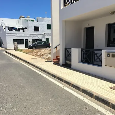 Sunshine Apartman Famara